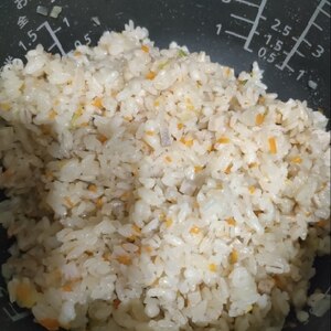 炊飯器で簡単♪絶品パラパラチャーハン